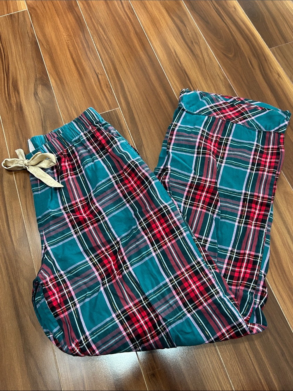 Small Victoria’s Secret flannel pajama pants with pockets